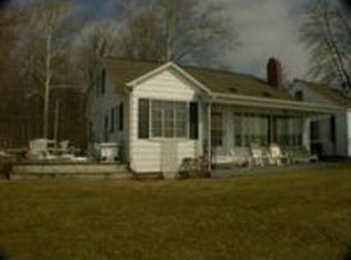 8959 E Crow Rd, Syracuse, IN 46567