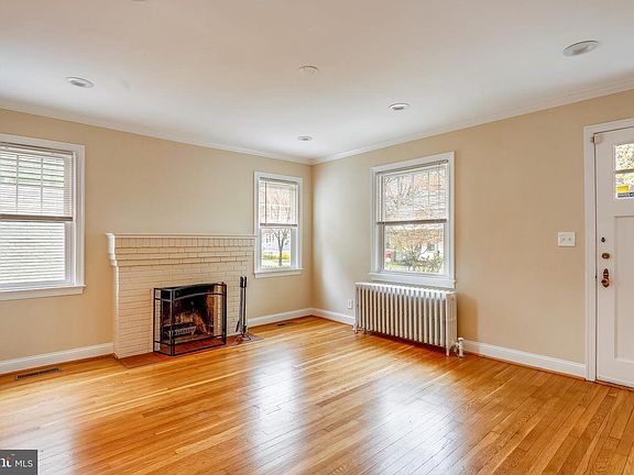 4th image of 4712 Sheridan St