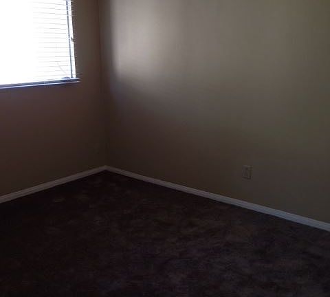 5th image of 4458 Kansas St APT 10