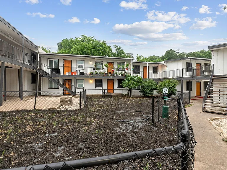 Villas at Mueller — Photo 19