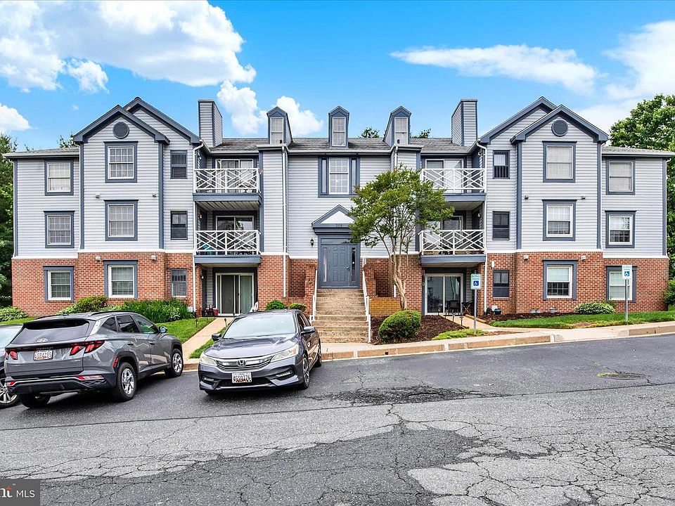 1st image of 209 Oak Leaf Cir APT F