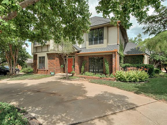 3rd image of 6900 Lakepointe Dr