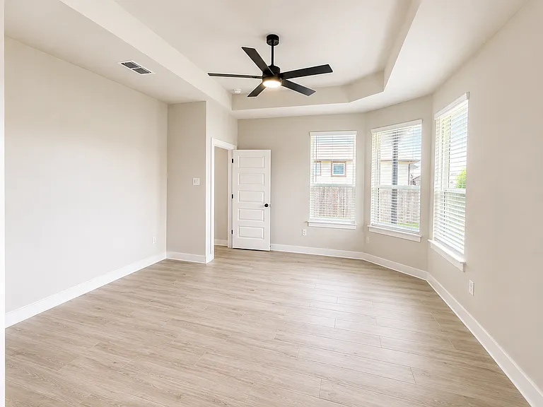 121 Yellowstone Dr — Photo 10