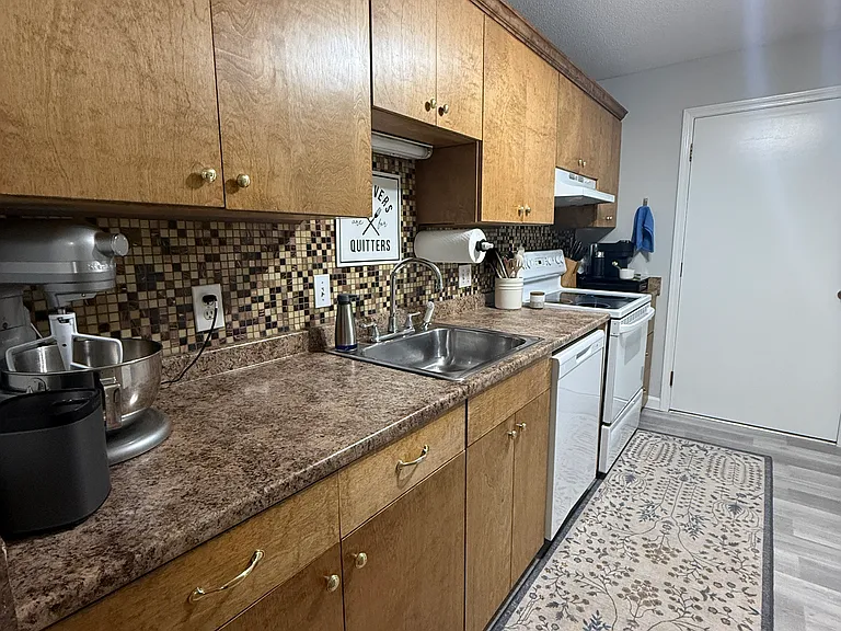 9 Strawberry Bank Rd #8 — Photo 15