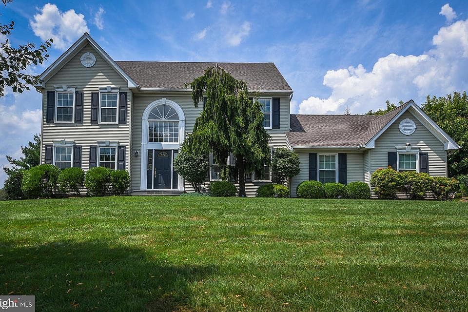 1st image of 47 Florence Dr