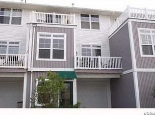 297 W Marina Pkwy, Lorain, OH 44052