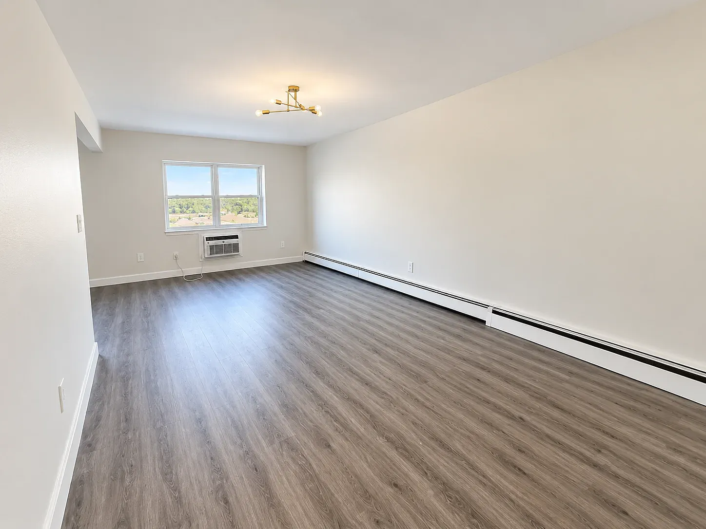 1 bed, 650 sqft, $2,150 — Photo 3