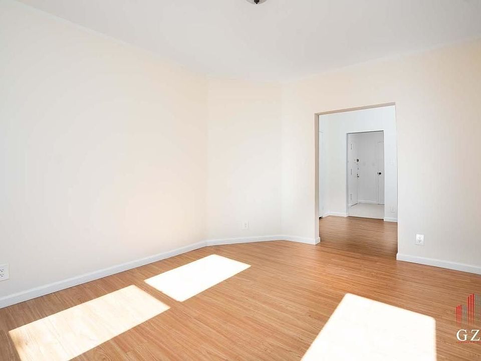 1st image of 316 E 62nd St #3M