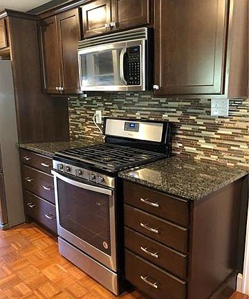 4th image of 463 23rd Ave NE