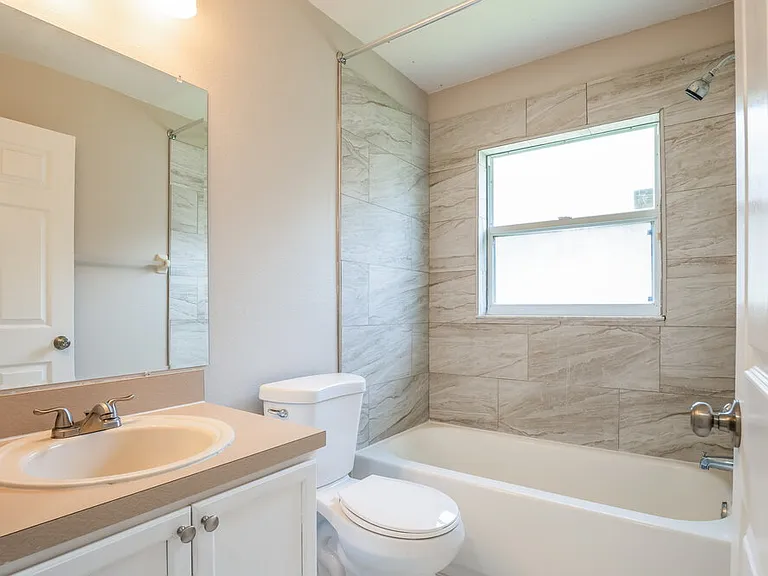 7920 Oakstone Ct — Photo 14