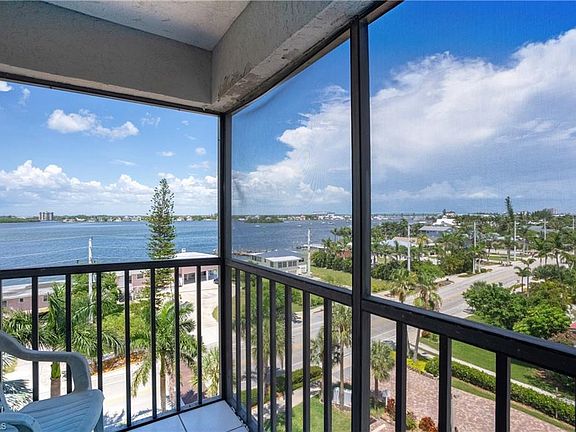 5th image of 392 Estero Blvd APT 505