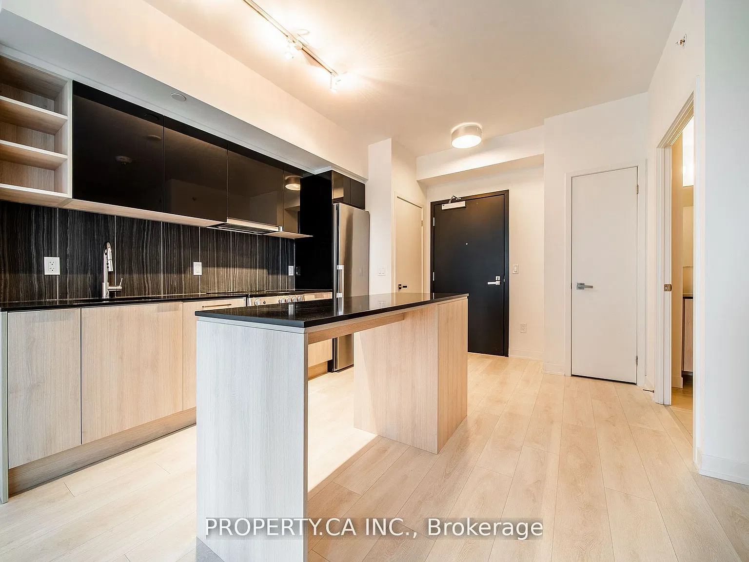 2 bed, $2,350 — Photo 2