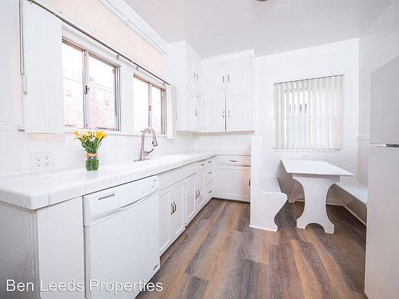 5th image of 536 S Coronado St #536