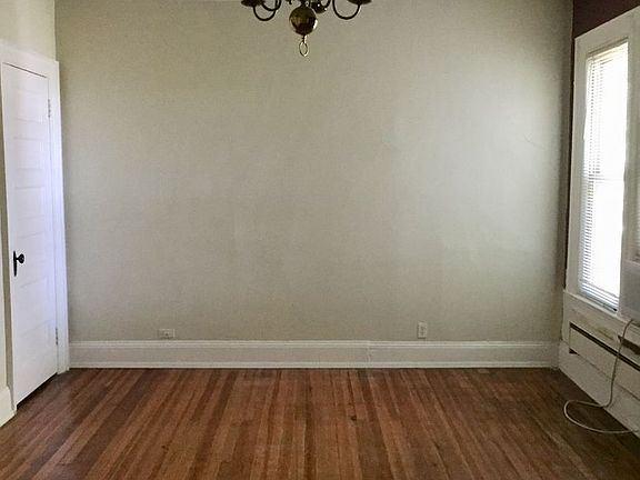 3rd image of 512 Wallace Ave #512/03