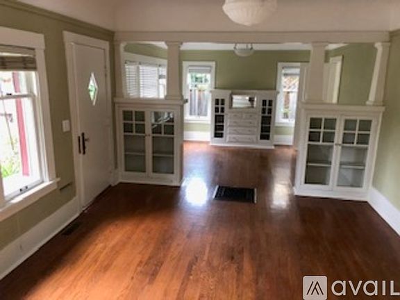 3rd image of 623 Palo Alto Ave