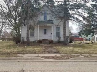 801 W 7th St, Sterling, IL 61081