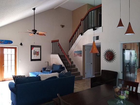 5th image of 221 Pheasant Run Ct