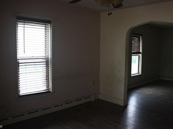 5th image of 702A Columbus Ave