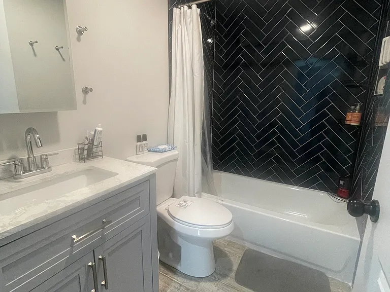19 Wallingford Rd #B — Photo 11