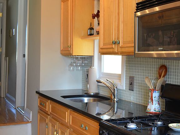 3rd image of 2026 Christian St #B