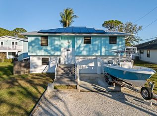 6529 SE Held Ct, Stuart, FL 34997