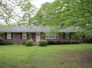 104 Pawnee Dr, Spartanburg, SC 29301