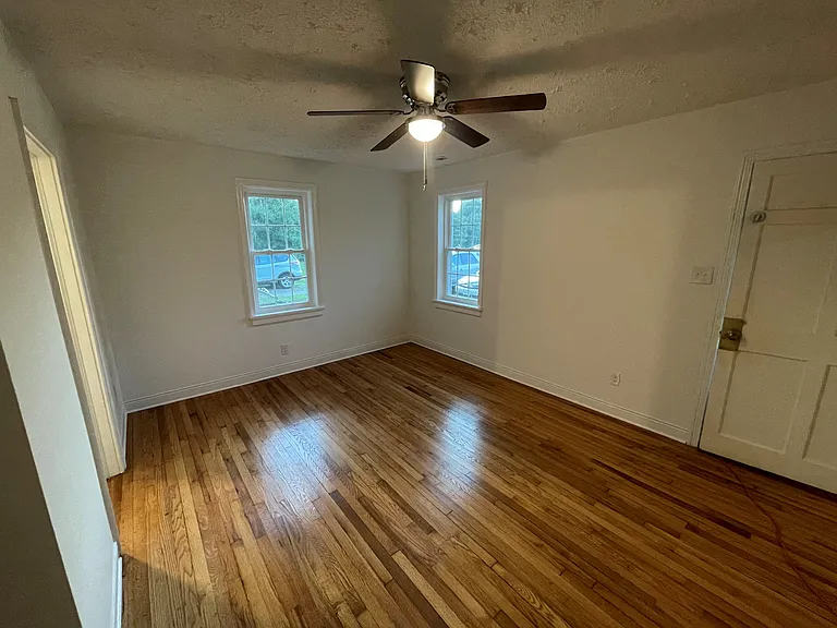3105 Gay Ave — Photo 10