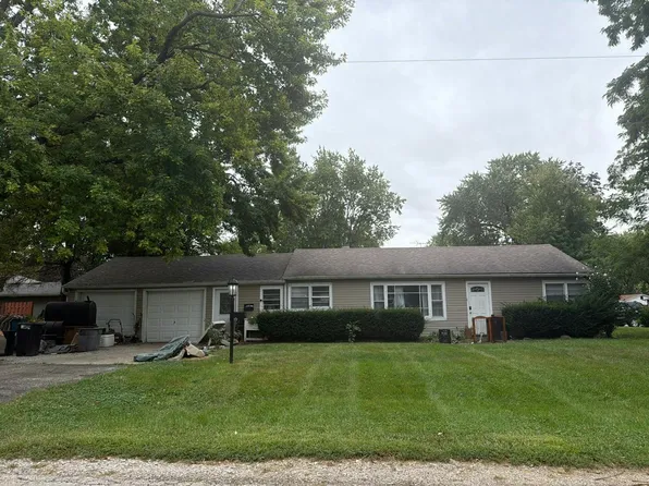 1222 McDonald Ave, Aurora, IL 60506