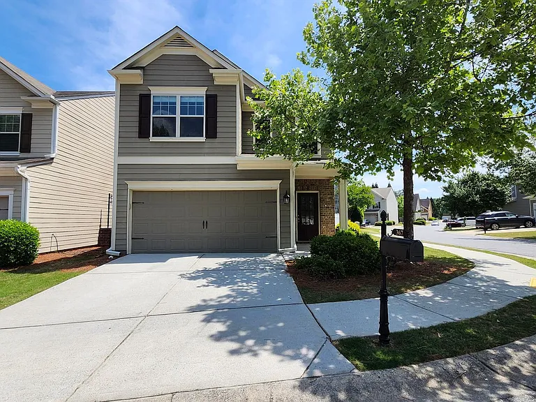 367 Highland Pointe Cir E — Photo 1