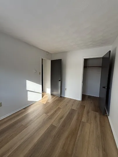 Arbor Manor — Photo 8