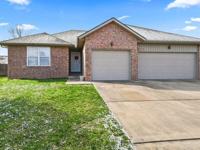 2504 W Brook Ridge Street, Springfield, MO, 65803