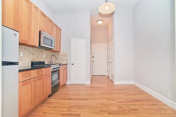 Rented by Living New York | media 39