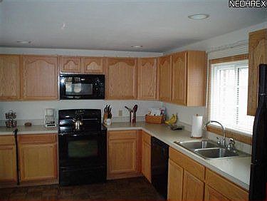 4th image of 177 Meadowbrook Ave SE