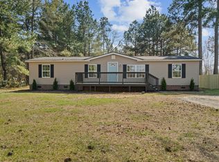 193 John L Rd, Maxton, NC 28364