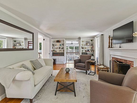 2nd image of 147 Hillcrest Ave