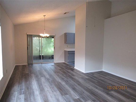 3rd image of 1411 Mohrlake Dr