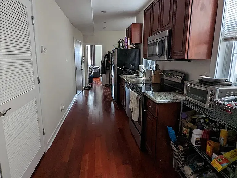 2631 W Girard Ave — Photo 11