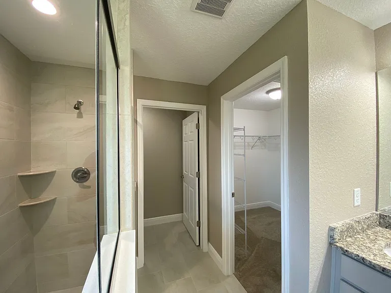 10121 SE 67th Ter — Photo 25