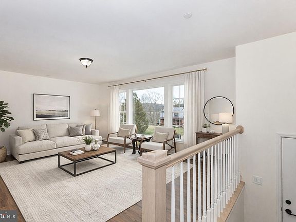 3rd image of 3406 View Ridge Cir