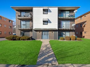 7242 W 86th St APT 3A, Bridgeview, IL 60455