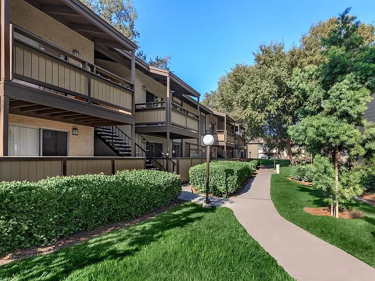 Birchwood Village Apartment Homes — Photo 8