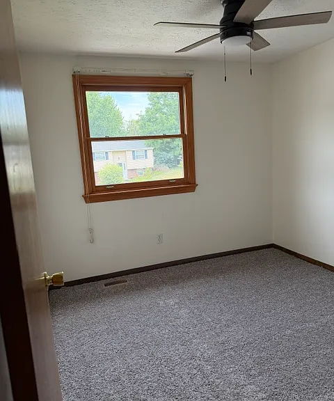 402 Woodcock Dr — Photo 25