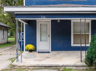216 S 14th St, Independence, KS 67301