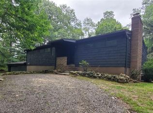 305 Main St, Hamden, CT 06514