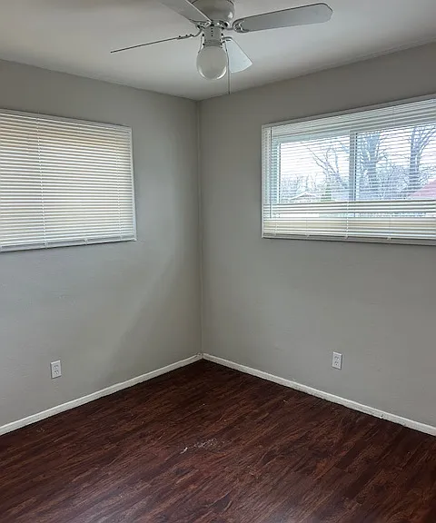 6826 Friarwood Dr — Photo 12