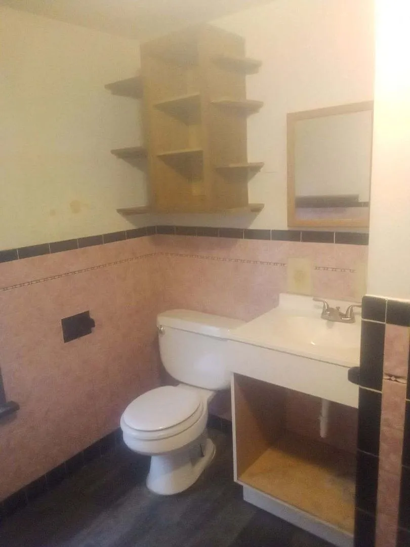 435 S James Street — Photo 3