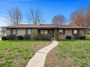 15 Millicent Ct, Washington, MO 63090