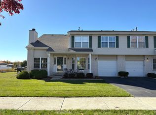 2115 Jasmine Dr, Crest Hill, IL 60403