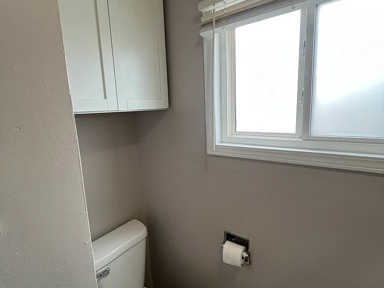 Bathroom cabinet