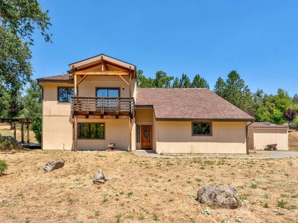 40084 Big Oak Flat Rd S, Oakhurst, CA 93644